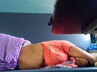 Instruct rail turns into a super hot encounter for Desi beauty Tia