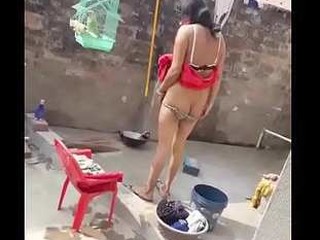 Desi Boudi's steamy video after taking a bathroom