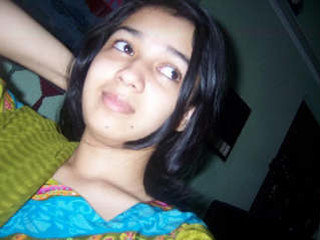 School gal from India in molten video