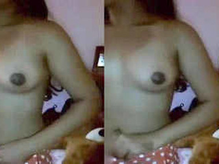 Bangalore university student strips bare in dormitory apartment