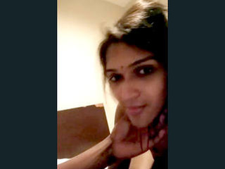 Randi Indian beauty gives a blow-job to a customer in a motel