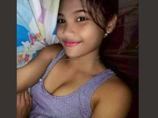 A super-cute Indian girl with huge bra-stuffers flashes off in a movie call