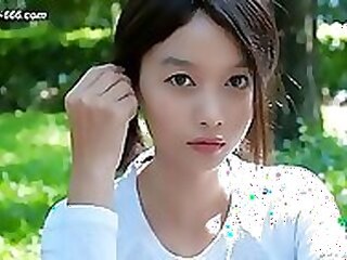 Chinese model posing nude.60