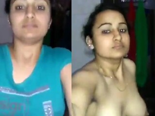 Bhabi takes a bathtub in the douche