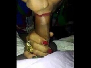 Married duo indulges in oral intercourse on their honeymoon