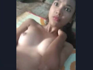 Harmless girl's first-time experience in the bedroom