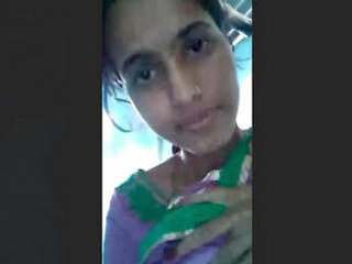 Nepali chick flaunts her enormous breasts and cunny in HD video