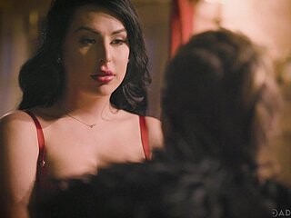 Tatted Chanel Santini gives a ts suck off in a steamy vid