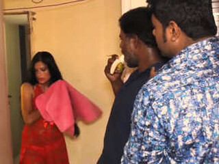 Hubby from India has hump with a horny wife from Calcutta