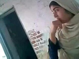 Muslim girl in hijab trusses up her neighbor and prime minister for fuck-fest