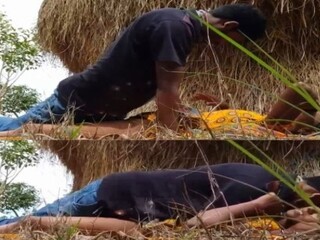 Desi village duo likes outdoor sex in MMS vid