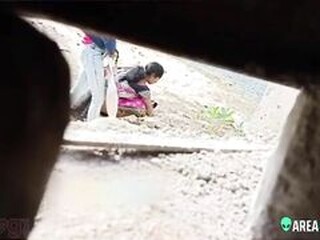 MMC tagged  of a youthfull Indian nymph in a sari lovinÐ¢ the thrill of peeing