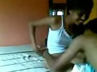 School couple enjoys sizzling sex in bedroom