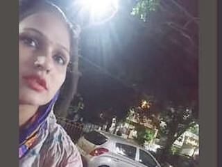 Randy Indian girl asks for money for motel apartment sex